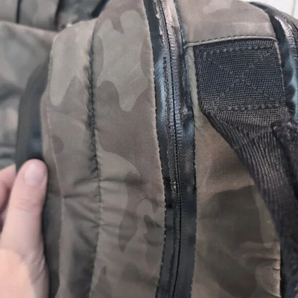 Lululemon Cruiser Backpack Woodland Camo Multi Green - Picture 9 of 10